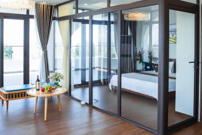 Khách sạn đẹp Wild Horse Hải Tiến